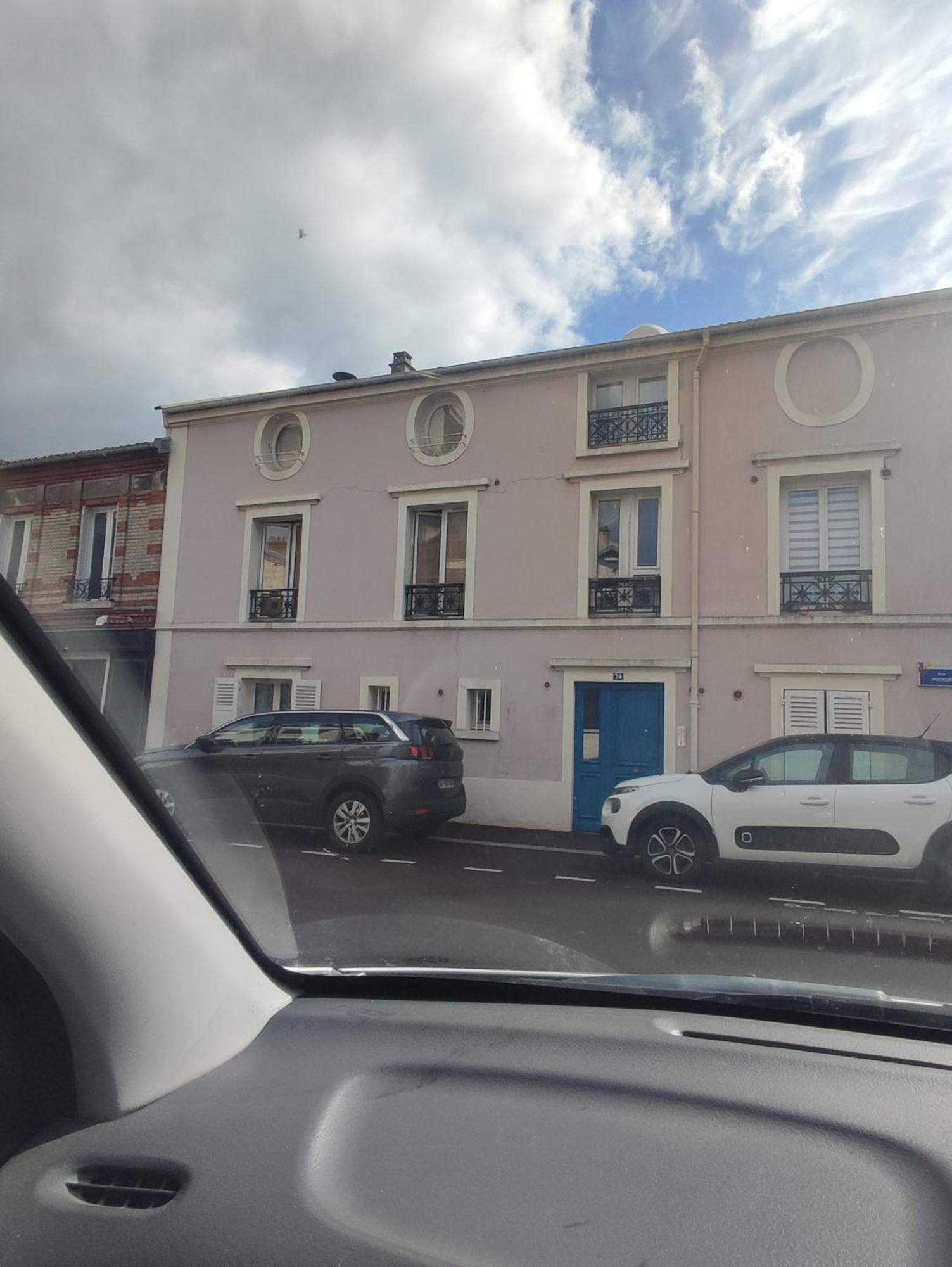 Charme Appartement Entier Pres Paris La Defense Nanterre Suresnes Exterior foto